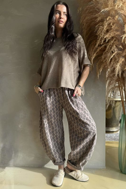 Indira Classic Barrel Pant Mocha & Choc